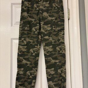 Cat & Jack Sz 12 Kids Univibe Unisex Olive Green Camo Cargo/Jogger Pants